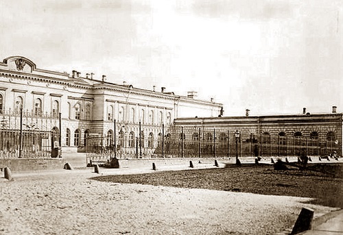 Московский почтамт в 1872 г. Московский почтамт Мясницкая (видео 1927 г.)