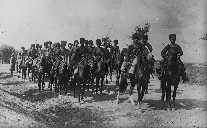 Кинохроника Атака кавалерии. Военные маневры. 1918 год
